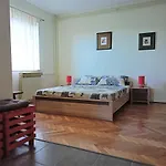 Cozy In The Center Apartament Pula