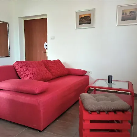 Апартаменти Cozy In The Center Пула