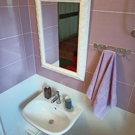 Cozy In The Center * Pola