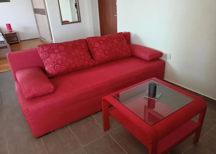 Апартаменти Cozy In The Center *